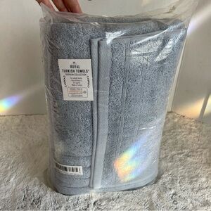 Barnum Turkish Cotton  Thick and Plush Towel Set of 4 -2 Large Bath Towels